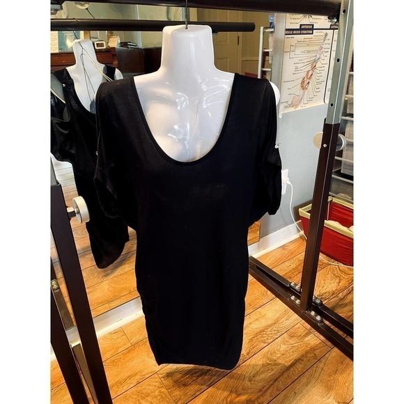 COLD shoulder tshirt dress - Picture 1 of 4